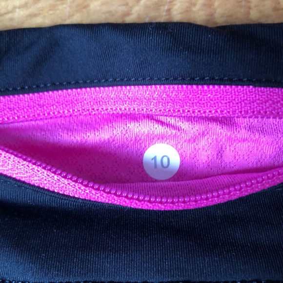 Lululemon running capris. Size 10. - Picture 4 of 5